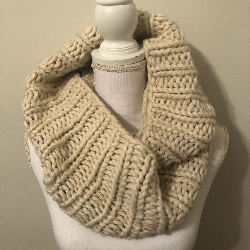 Hand knit beige scarf